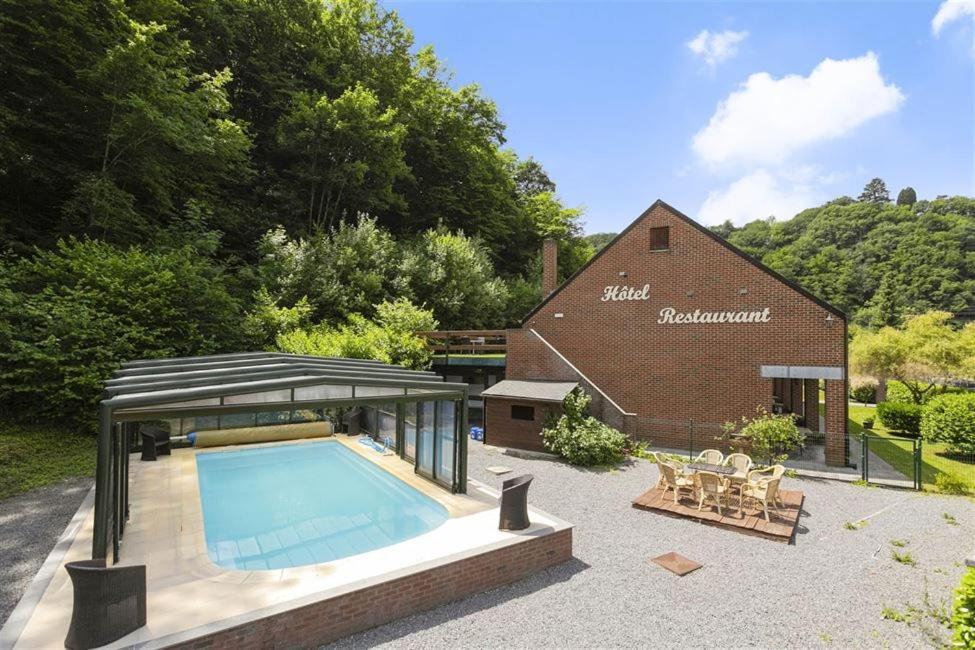 Auberge De La Lesse Celles  Luaran gambar