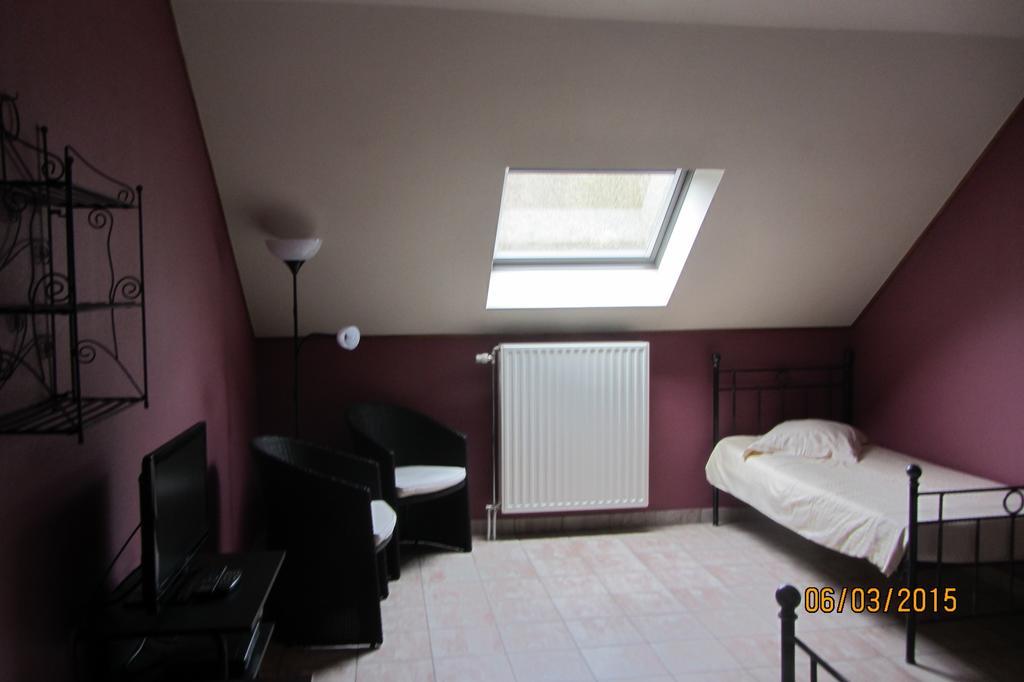 Auberge De La Lesse Celles  Bilik gambar