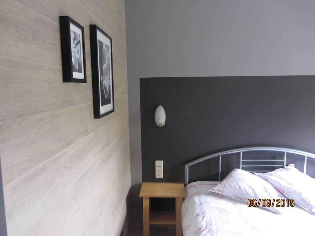 Auberge De La Lesse Celles  Bilik gambar