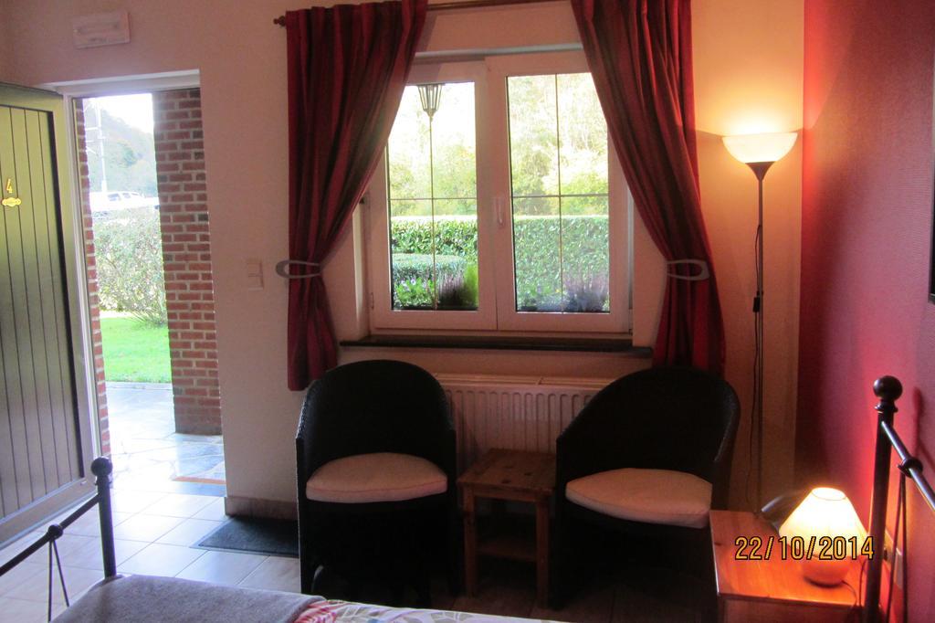 Auberge De La Lesse Celles  Bilik gambar
