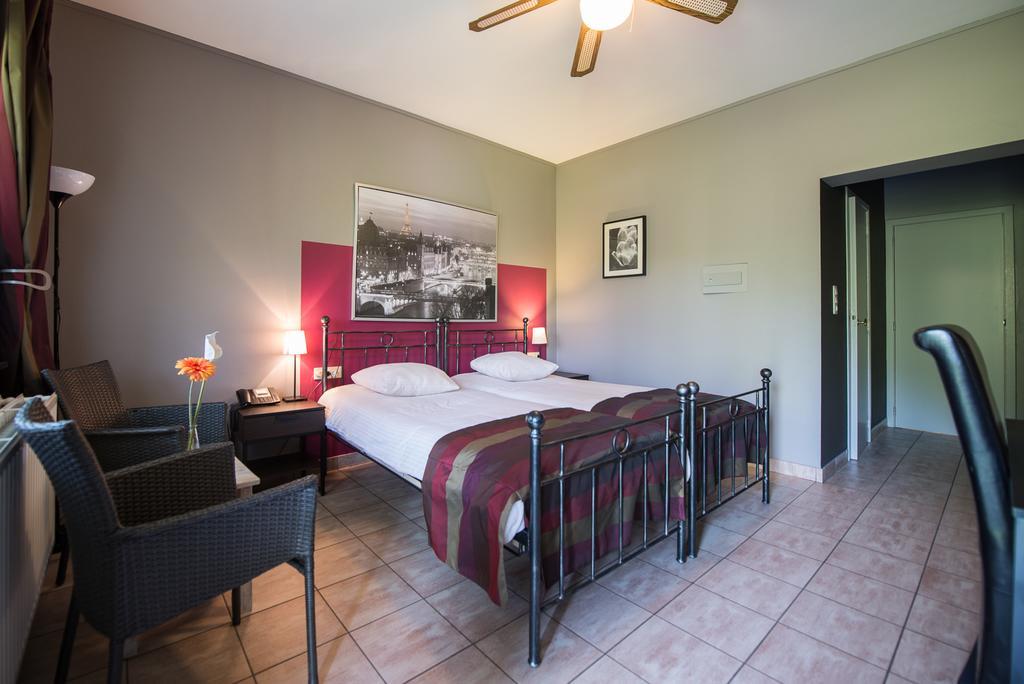 Auberge De La Lesse Celles  Luaran gambar