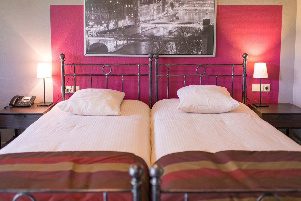 Auberge De La Lesse Celles  Luaran gambar