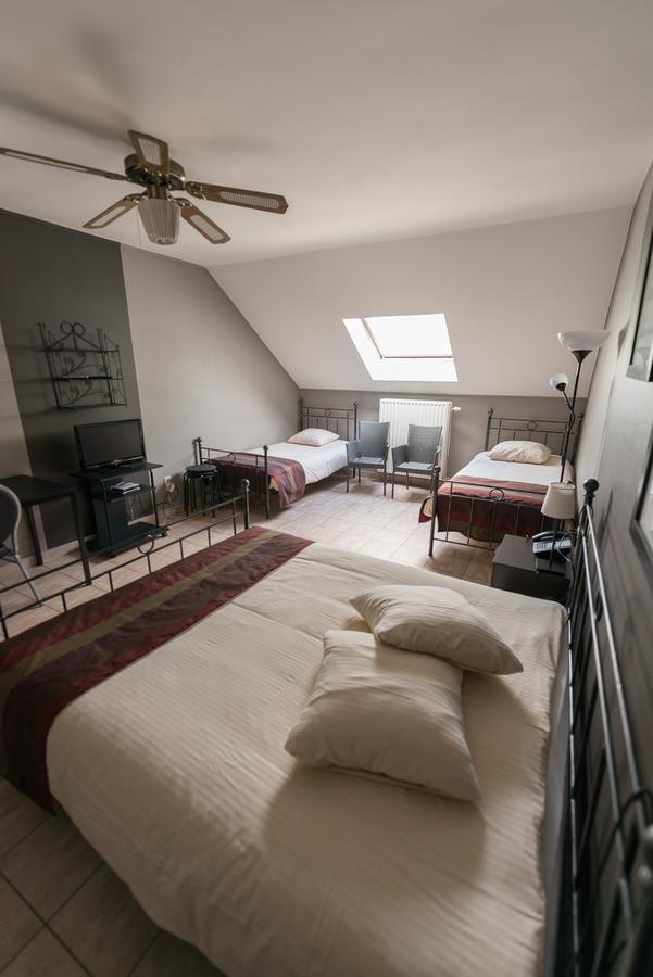 Auberge De La Lesse Celles  Luaran gambar