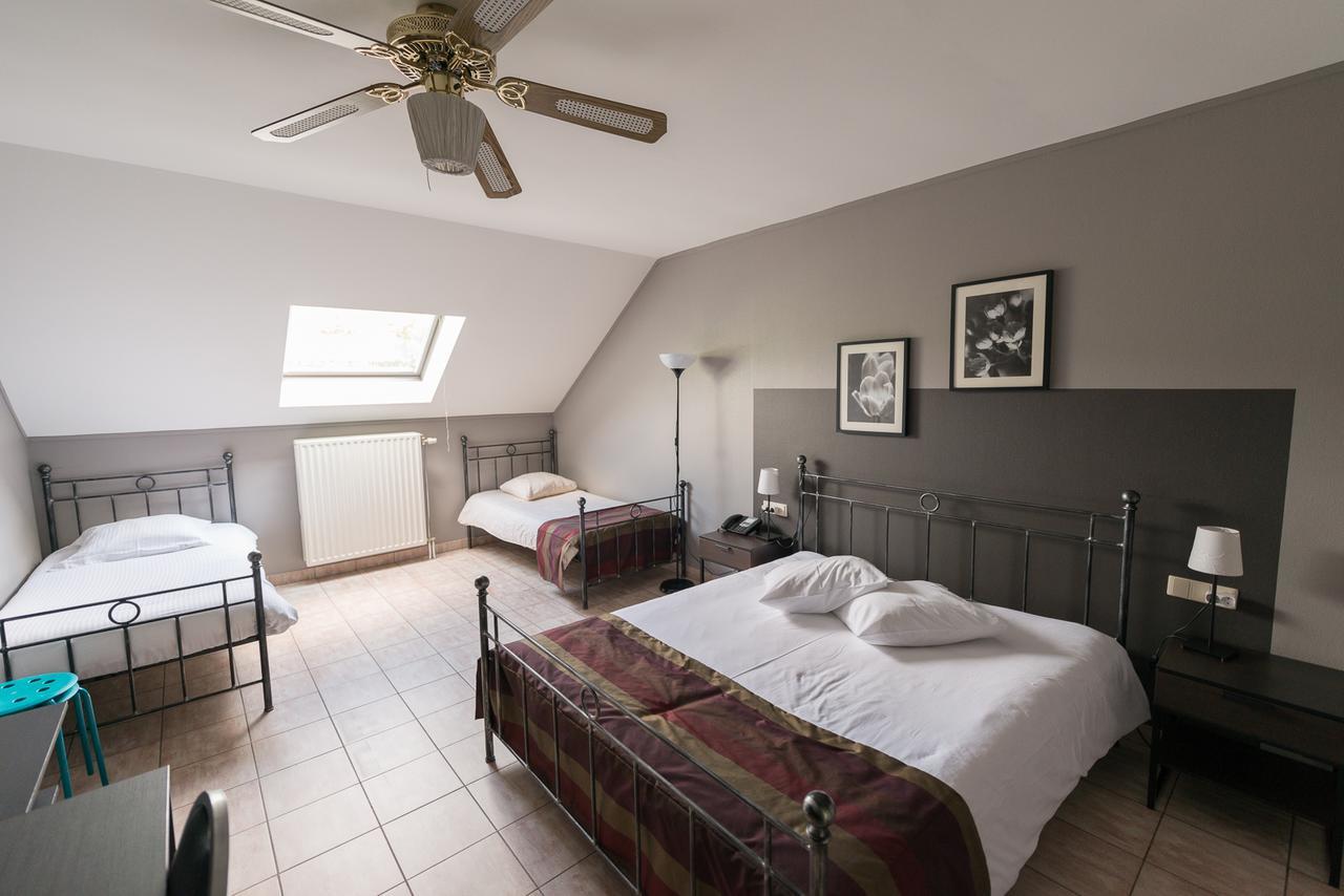 Auberge De La Lesse Celles  Luaran gambar