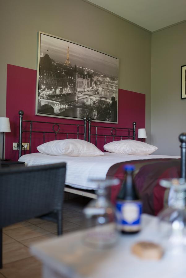 Auberge De La Lesse Celles  Luaran gambar