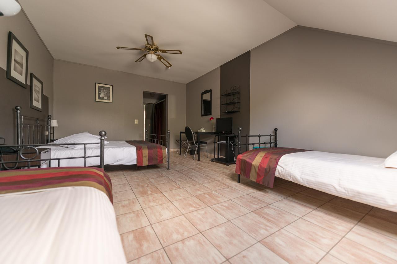 Auberge De La Lesse Celles  Luaran gambar